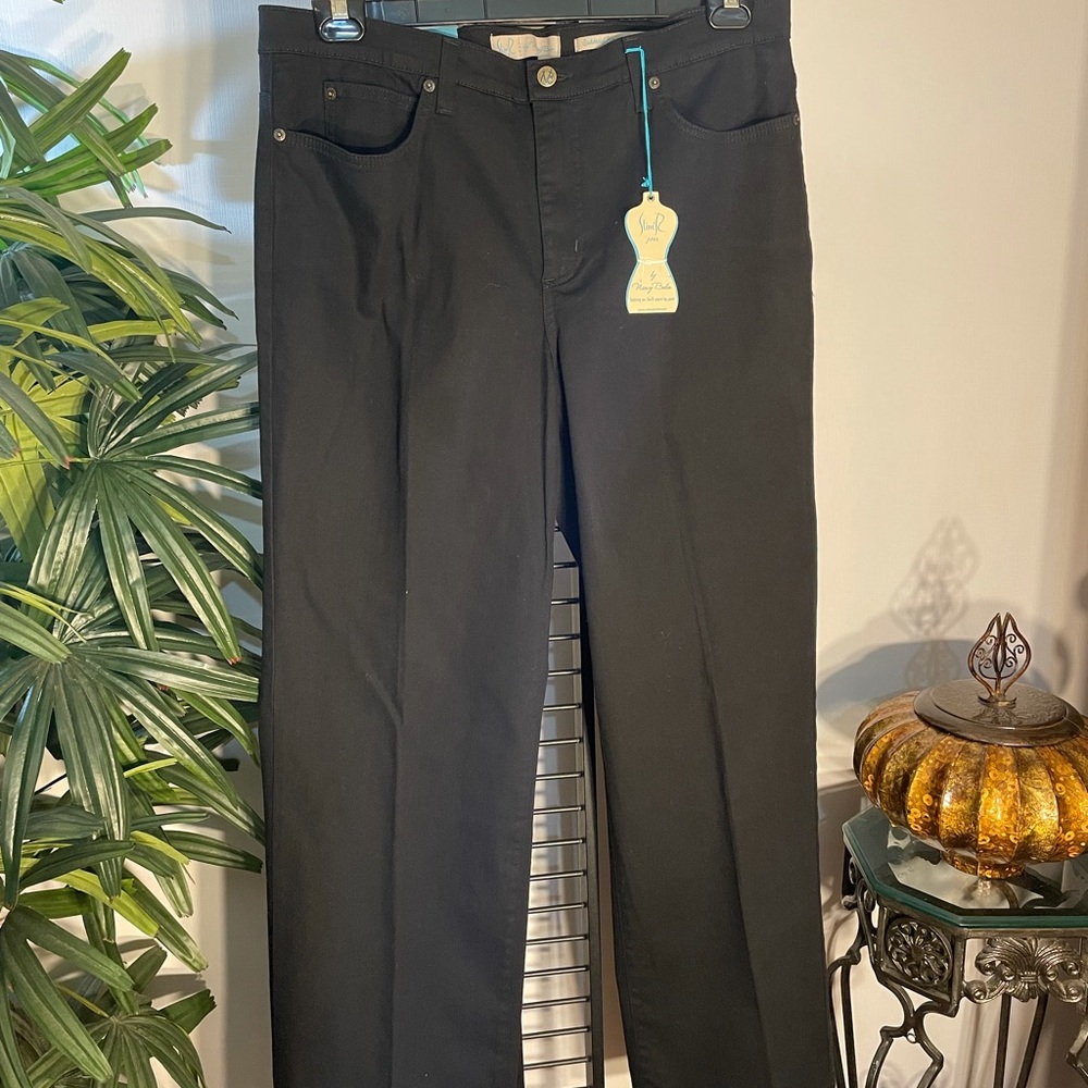 Slim R Jeans by Nancy Bolen